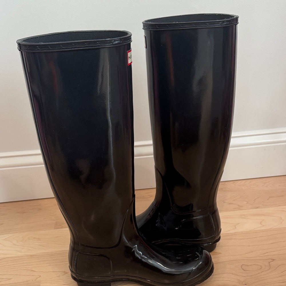 Hunter Glossy Black Rain Boots - Picture 7 of 8